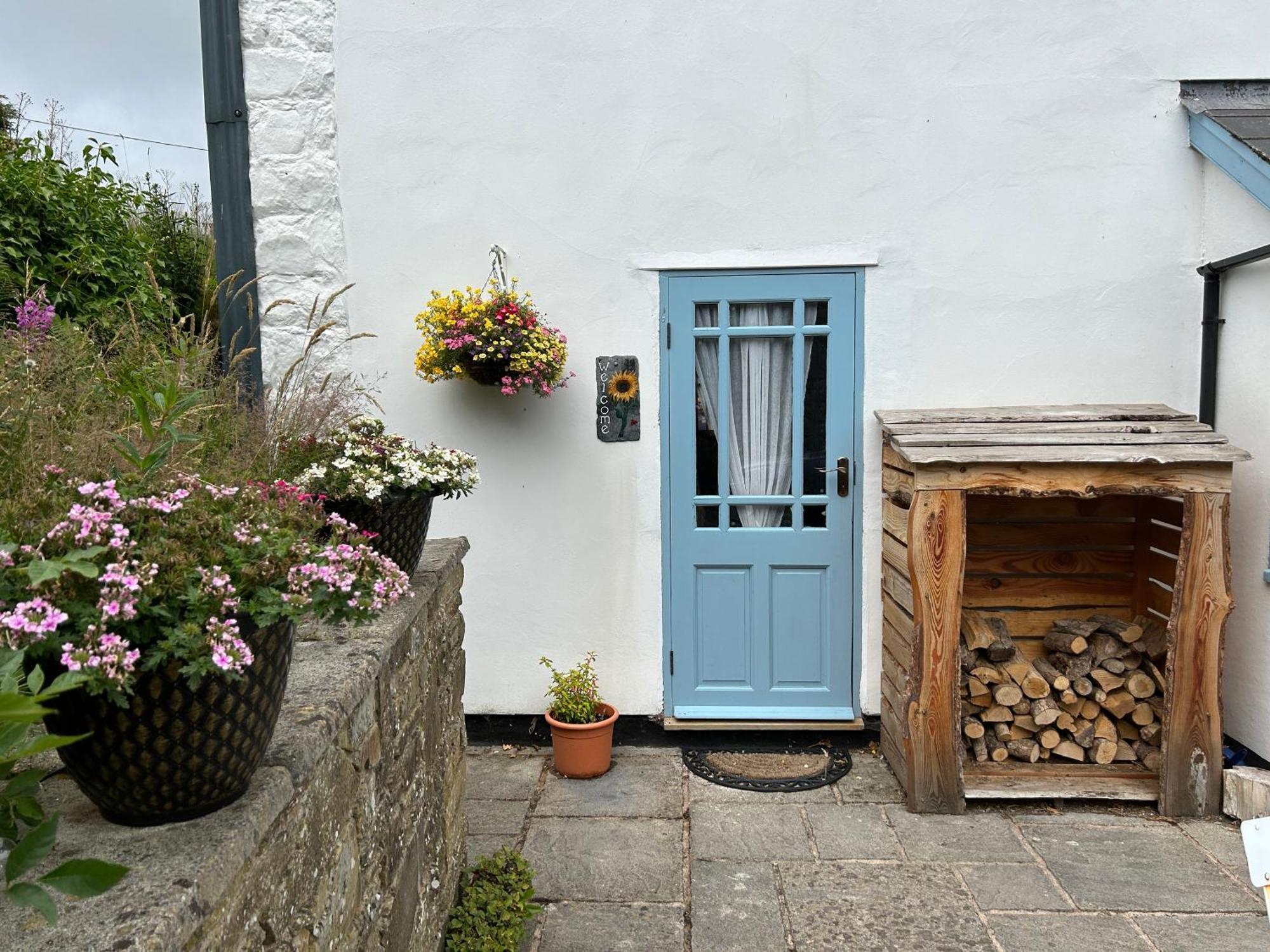 Y Felin Bed And Breakfast And Smallholding Caersws Exterior photo